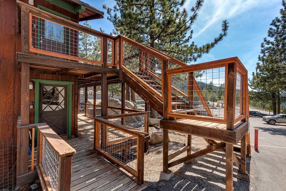 Snowflake Chalet 2 Bedroom Condo