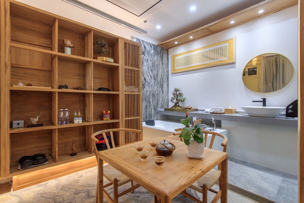 Isvara Flowing Ocean Guesthouse