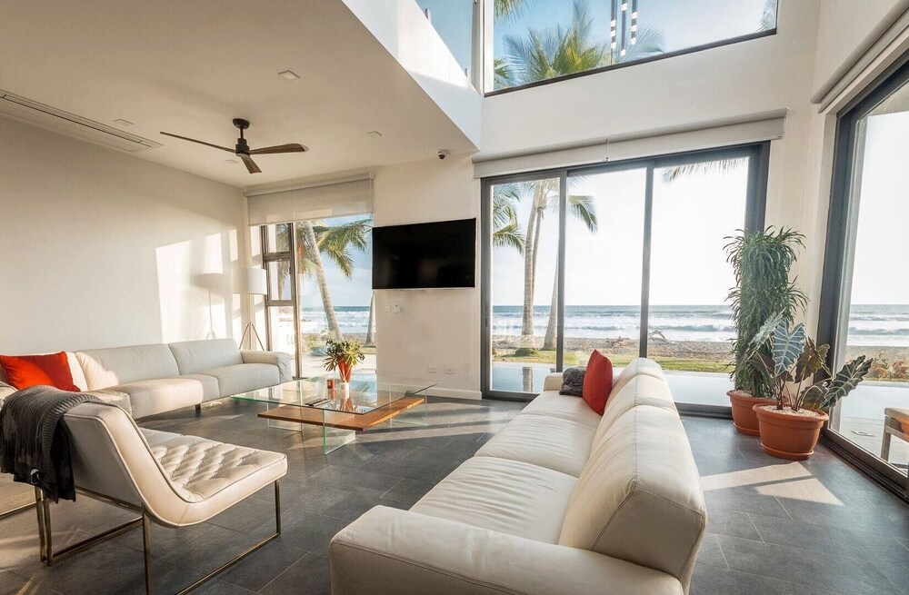 Beachfront Casa Buena Onda - Hermosa Palms 5