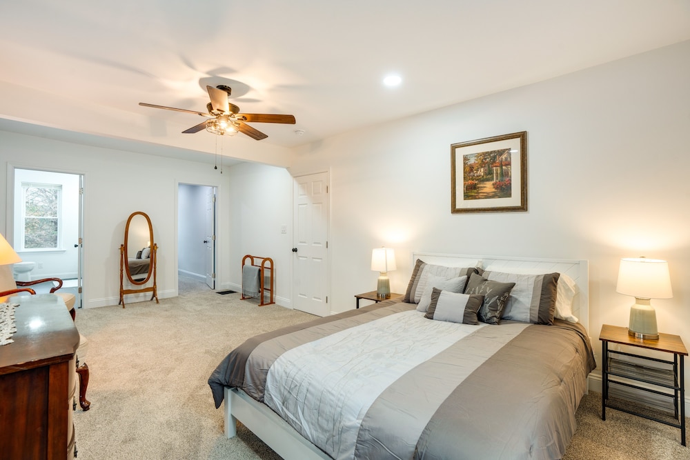 Family-friendly Hatfield Home: 3 Mi to Downtown! - Property Image 24