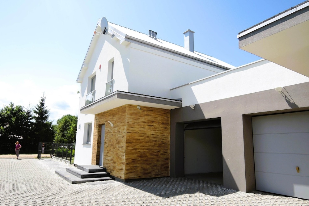 Luxury Holiday Home for 20 People