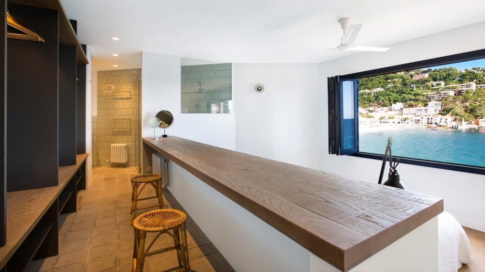 Mirador in Llafranc With 4 Bedrooms and 4 Bathrooms