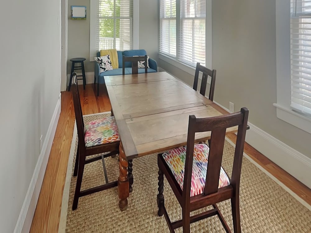 Sealy Street Duo by Ryson Vacation Rentals