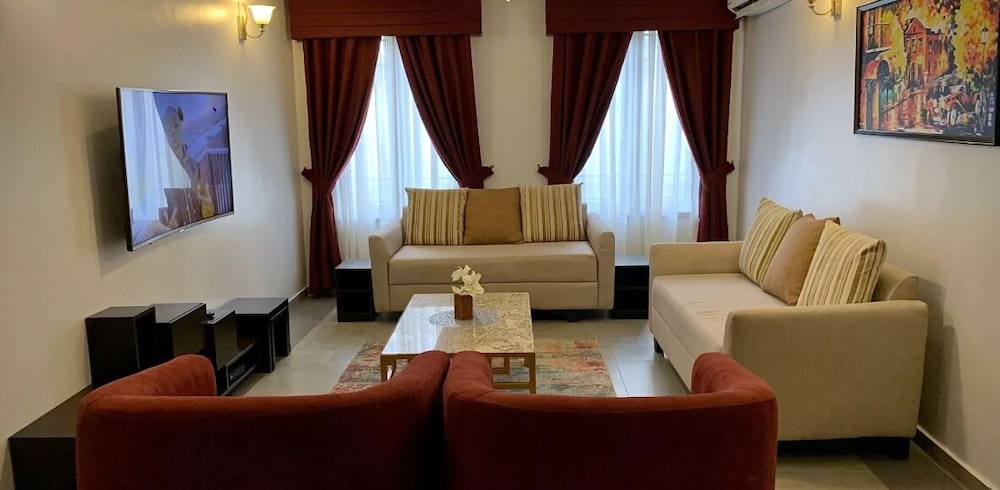 Tenny's Place Apartments