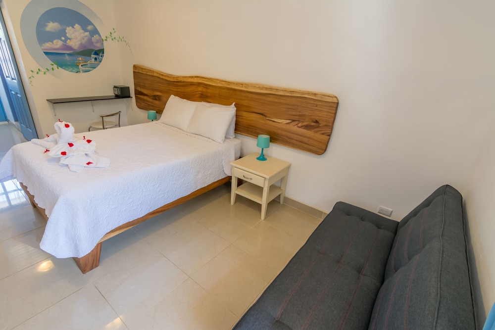 Club Ibiza - Party Hotel & Beach Club