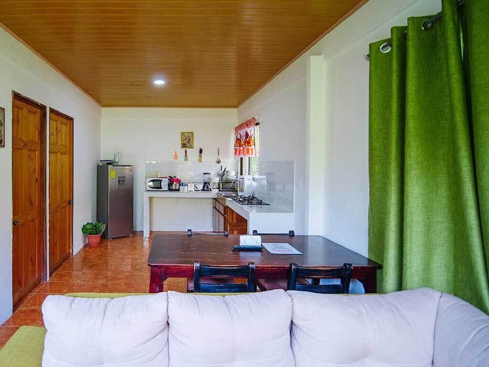 Hostel Cattleya