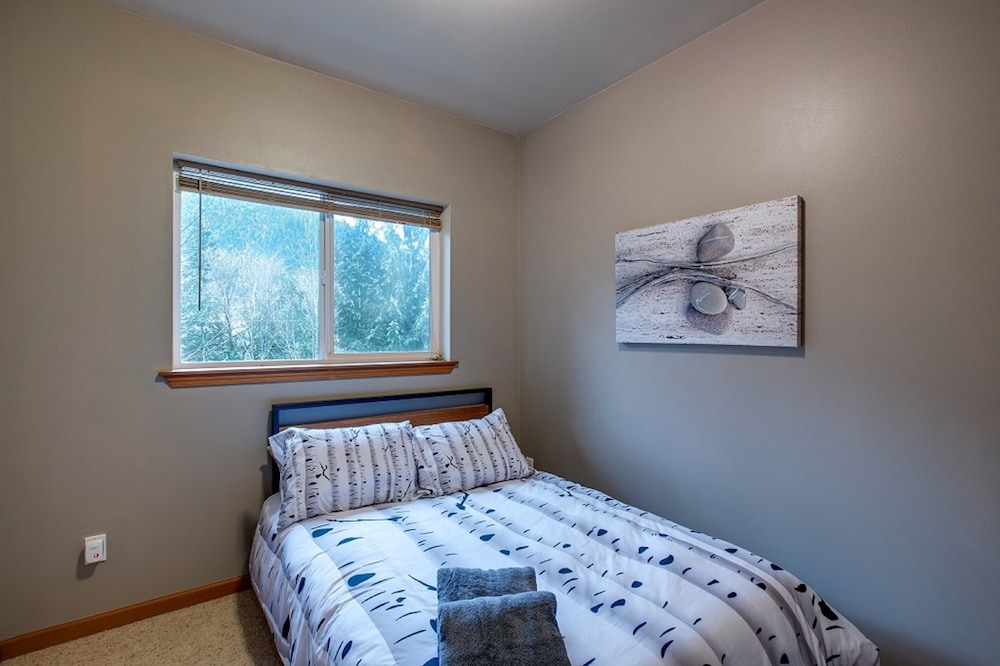 20GS - WiFi - F/P - W/D - Sleeps 6 view 4