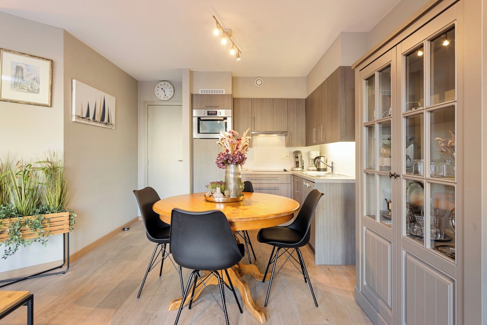 Apartment With 2 Rooms and Terrace