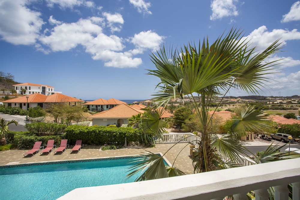 Blue Bay Apartments