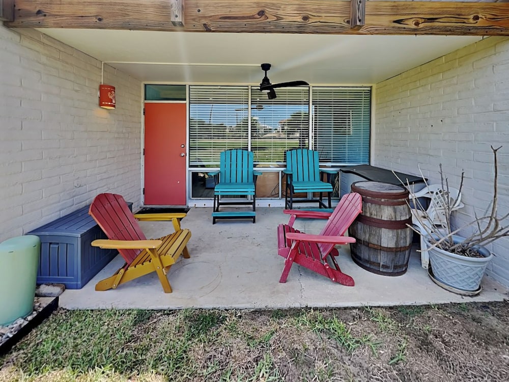 Sandy Shores by Silver Sands Vacation Rentals