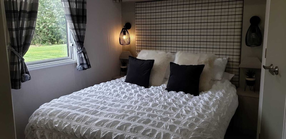 Beautiful 2-bed Lodge Ribble Valley Clitheroe view 2