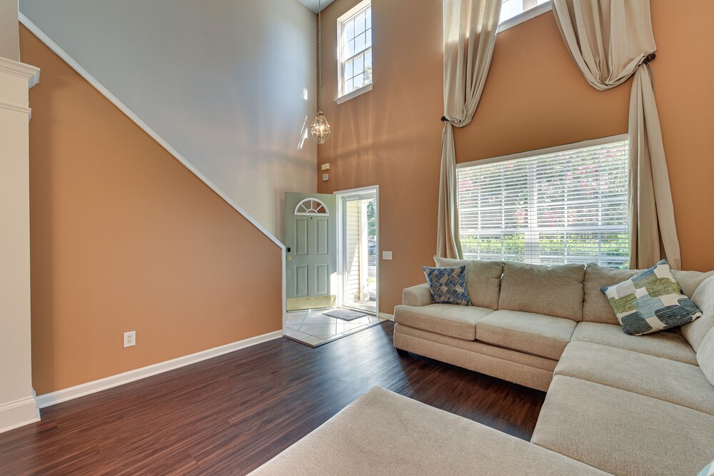 Richburg Vacations - Charlotte Townhome w/ Deck: 18 Mi to Downtown! - Property Image 5
