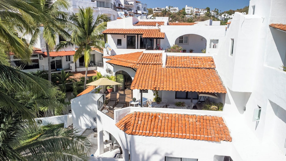 Flat with Unbeatable Views & 2 Bedrooms