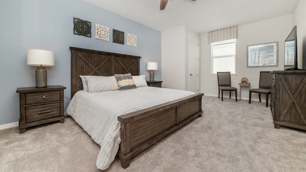 Solara Resort 7 Bedroom Private Pool Home with Game Room 7 Home