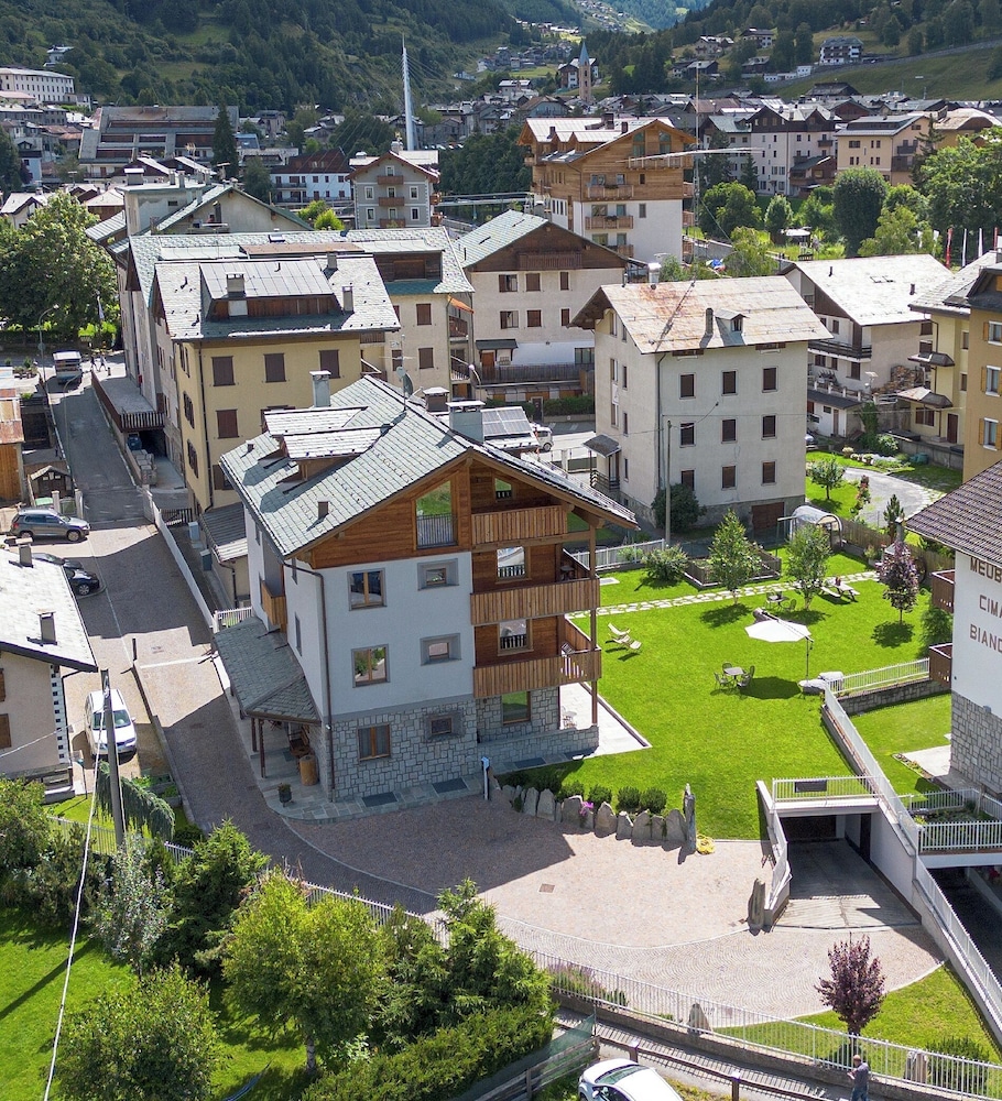 BAITA LARIX BORMIO