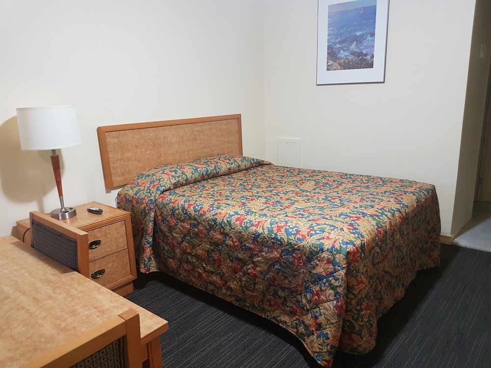 Windsor Vacations - Traveller's Choice Motel - Property Image 25