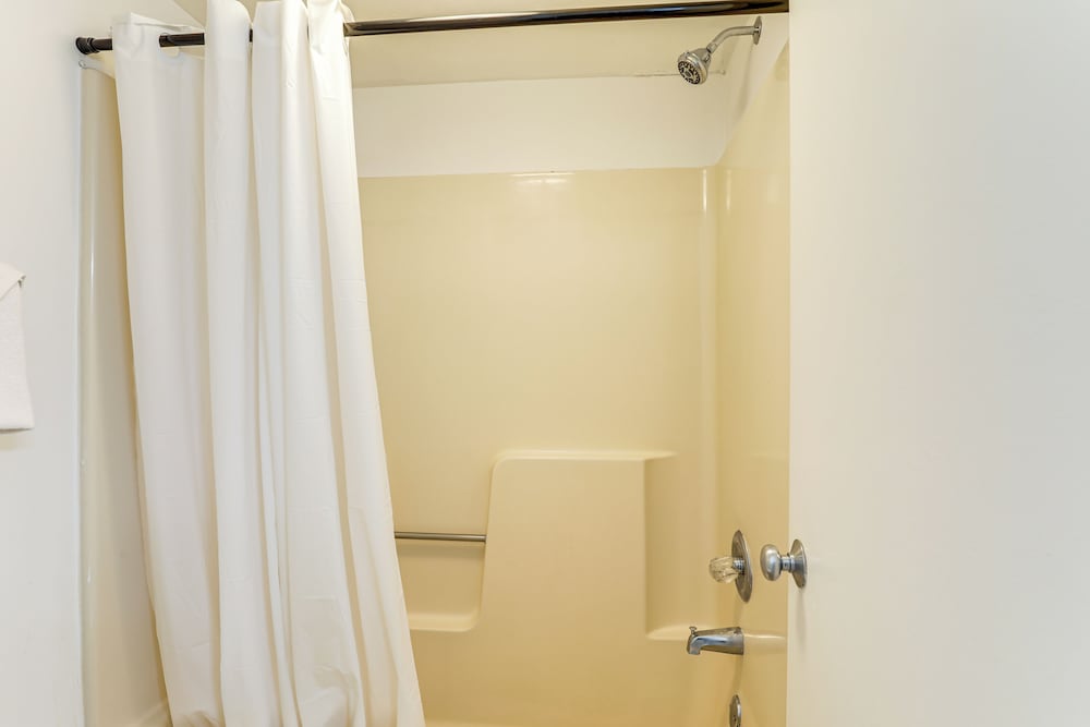 Prime Location + Ocean View: Myrtle Beach Condo!