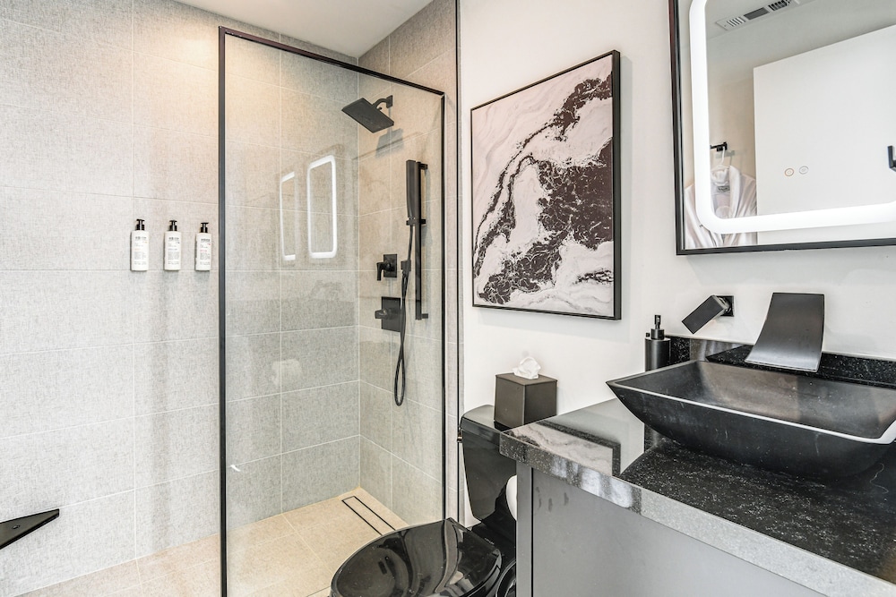 Hot Tub, 23 Mi to Grand Targhee: Luxe Retreat