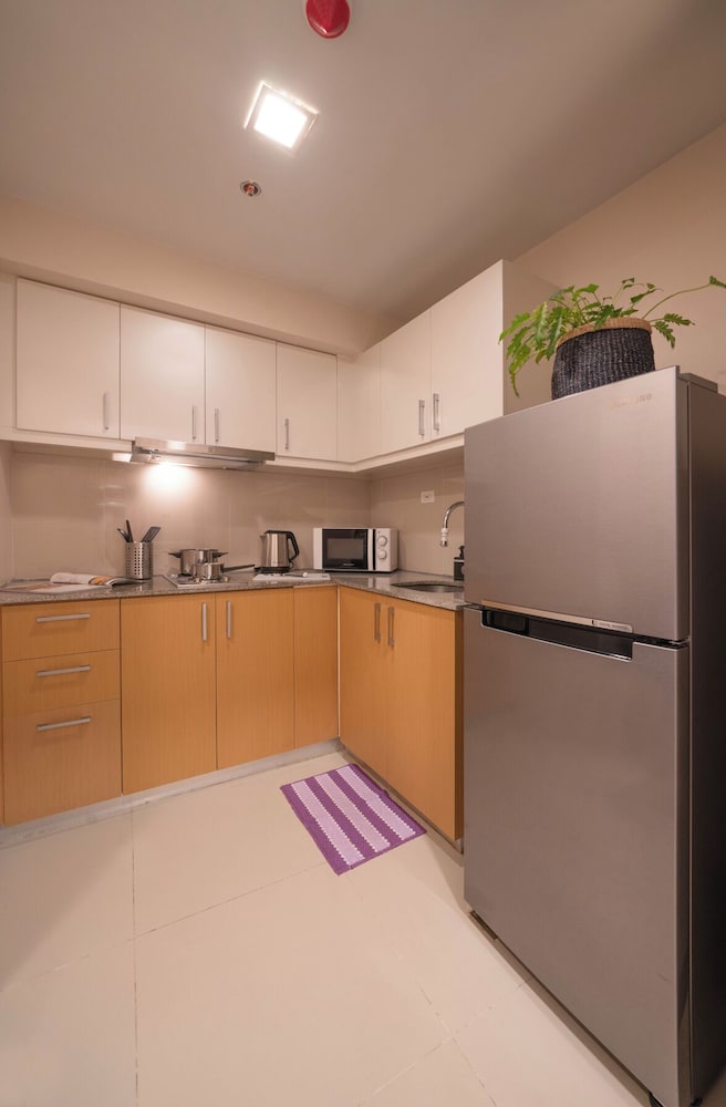 Uptown Park Suites Tower 1
