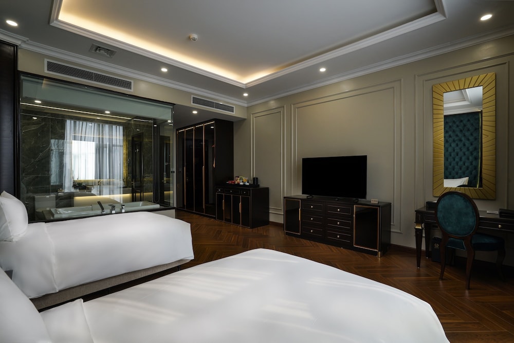 Adamo Hotel Hung Yen