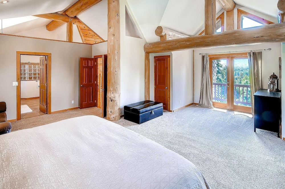 Ellensburg Vacations - Deer Meadow Lodge - Property Image 4