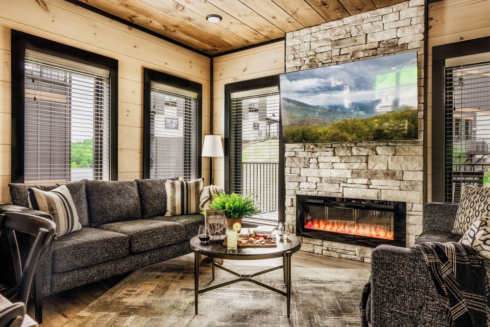Star Gazer Luxury Rooftop Cabin