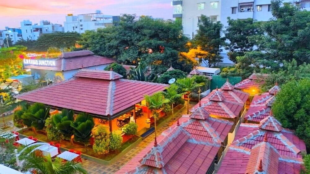 HOTEL KABAB JUNCTION
