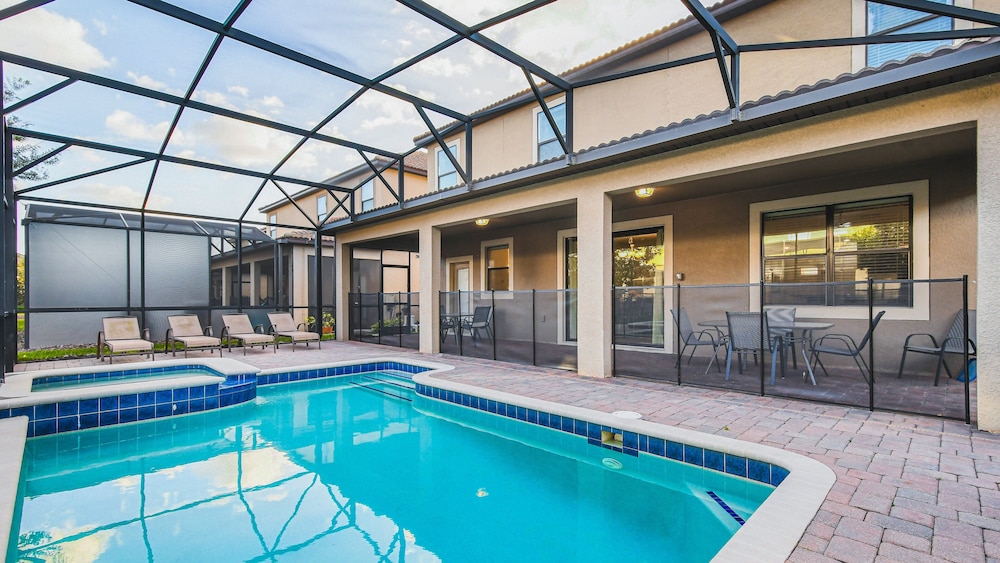 Luxury Villa With Pool, Spa,game Room Near Disney view 3