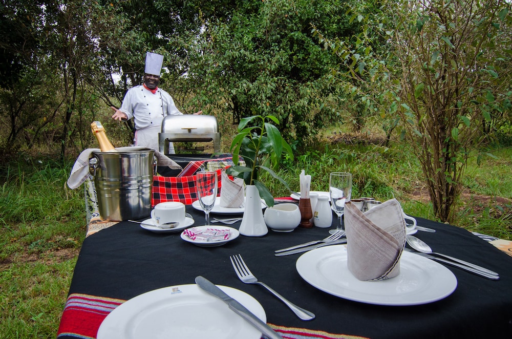 Sentrim Mara Game Lodge