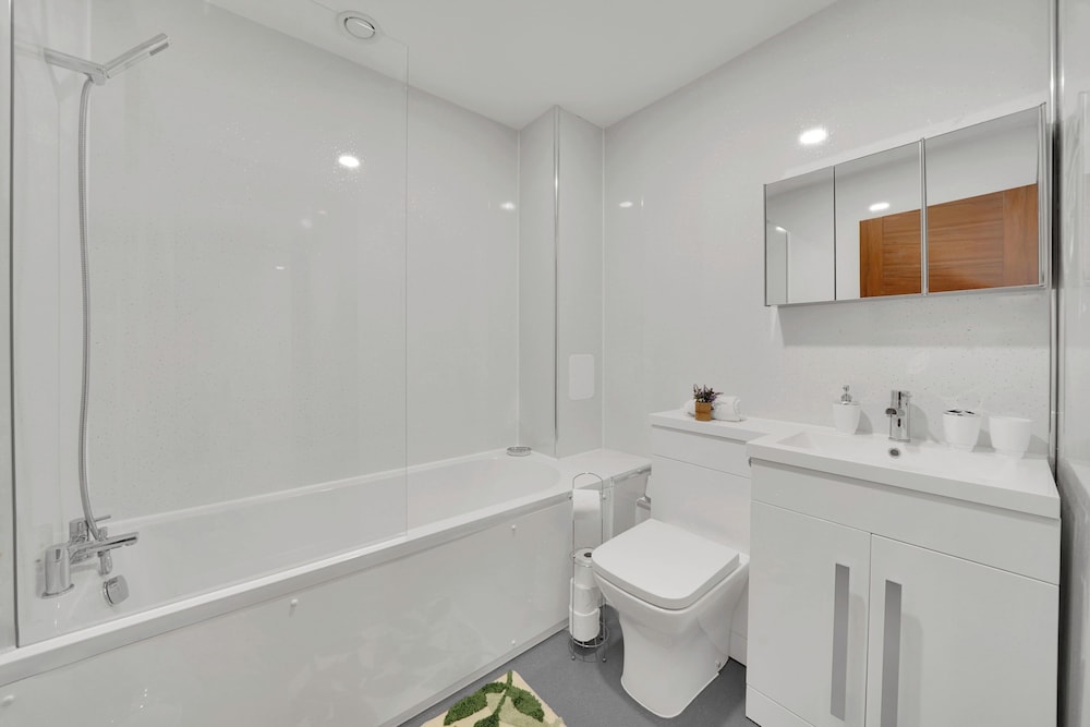 Ilford - East London Apartment - Greater London