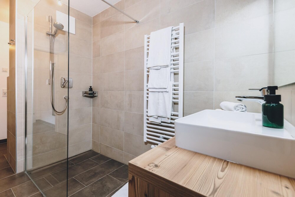 M1 - Balcony Apartment 3