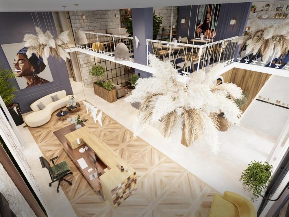 Hotel Invictus