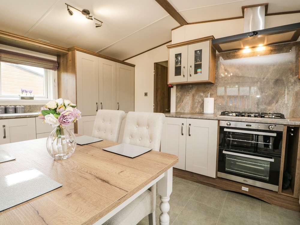 Ashton Lodge - Sherwood 4