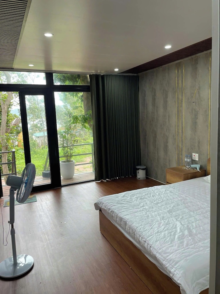 Coto Village Resort