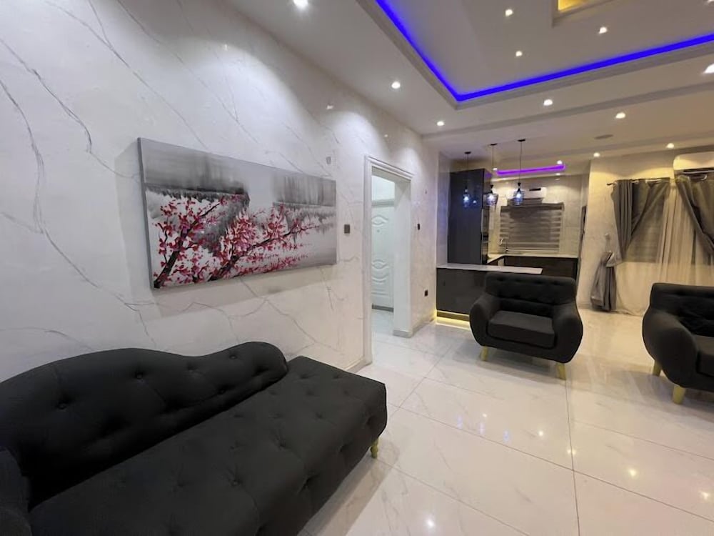 Gilllant Luxury Homes Apartment