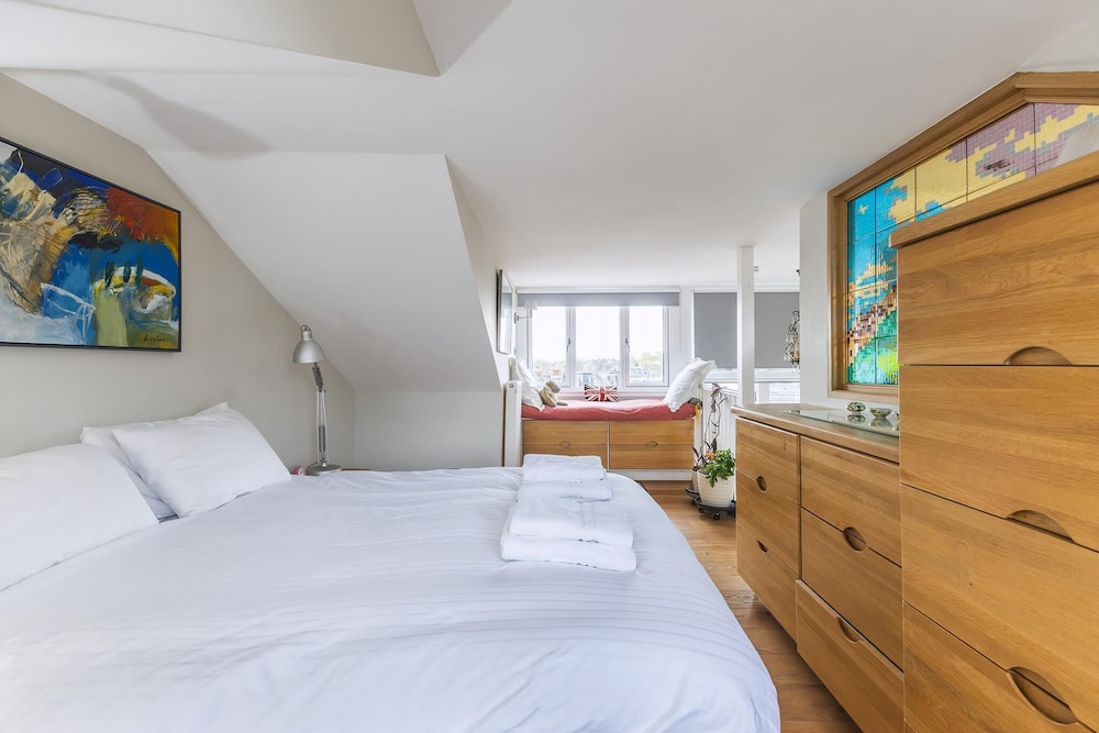 Stylish Hampstead Retreat by the Heath