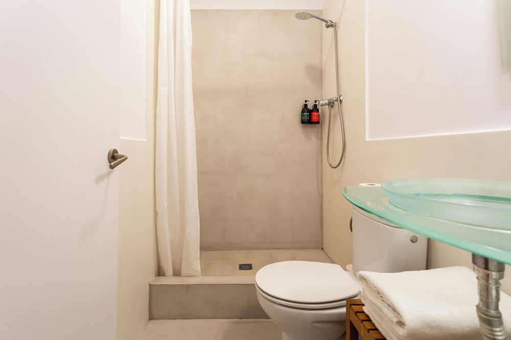 Apartment Near Las Ramblas For Families Or Friends