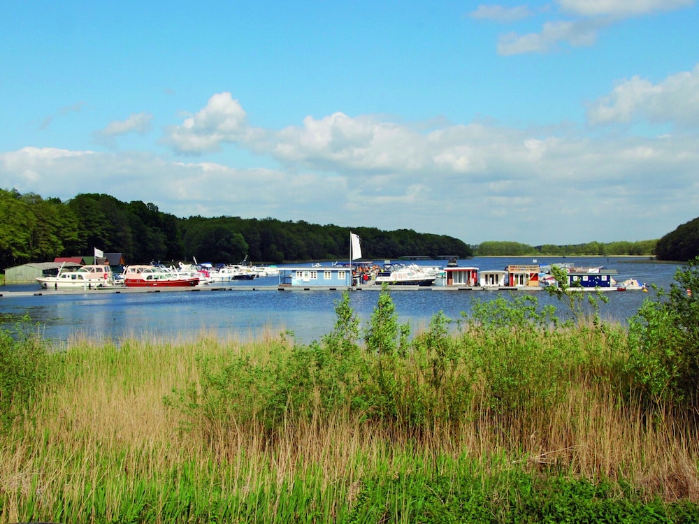 Reihenhaus mit Wlan in Buchholz am Mueritzsee
