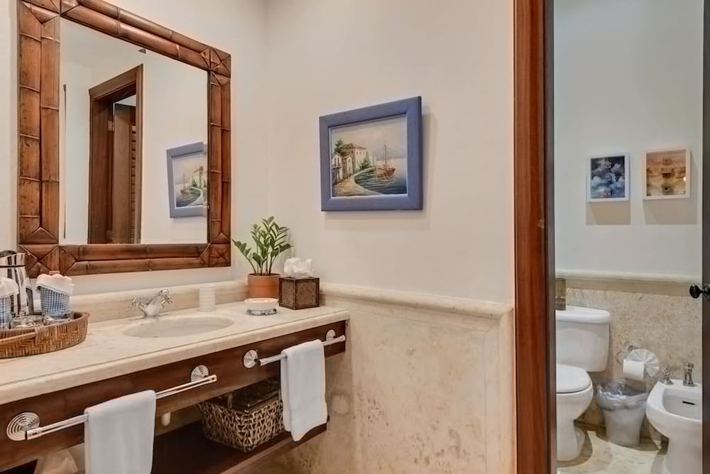 Magnificent Eight Bedroom Holiday Home