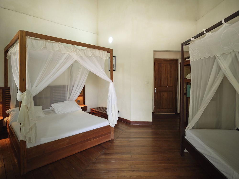 Antsanitia Resort