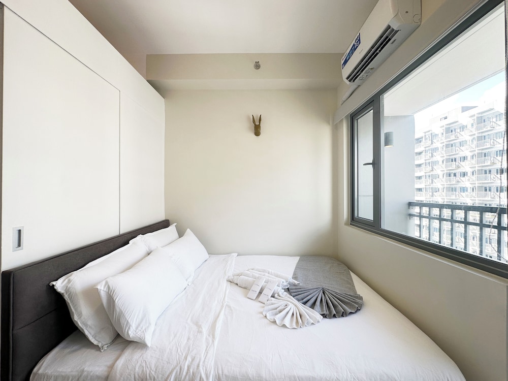 GemstoneBR in SMDC Fame Residences