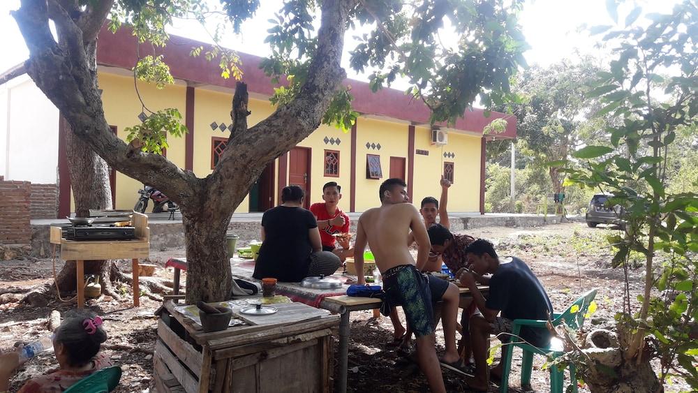 Penginapan asidik