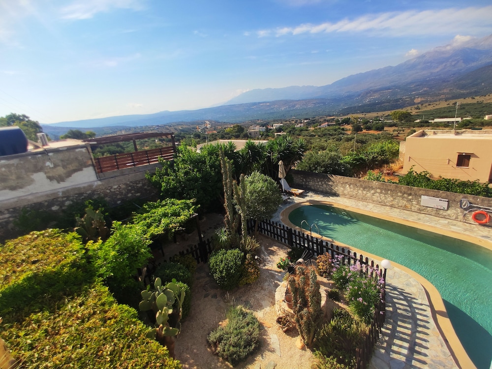 Villa Athina