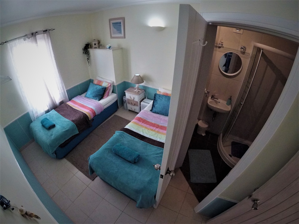 Peniche Surf Lodge - Hostel