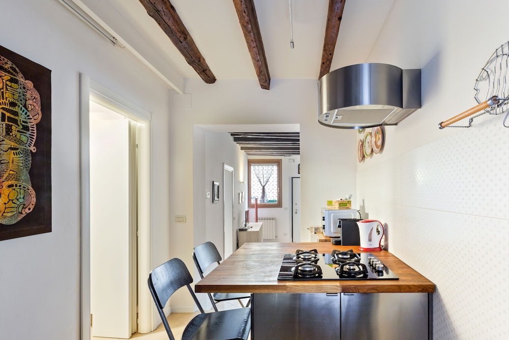 Riva Di Biasio Lovely Flat