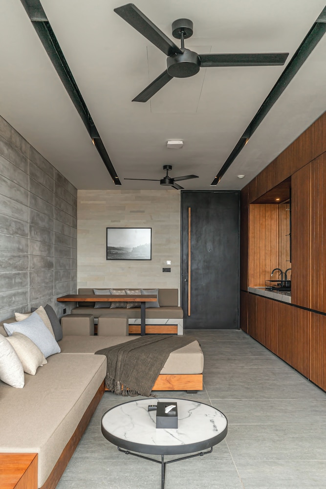 Body Factory Lifestyle Residence Canggu