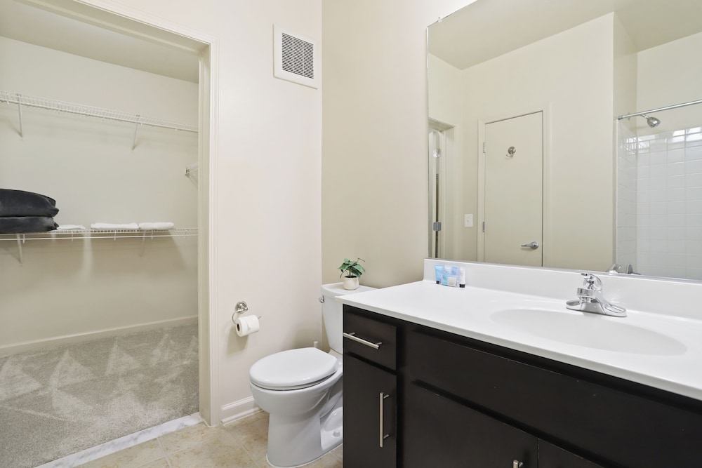 DC Charm in Crystal Apartments
