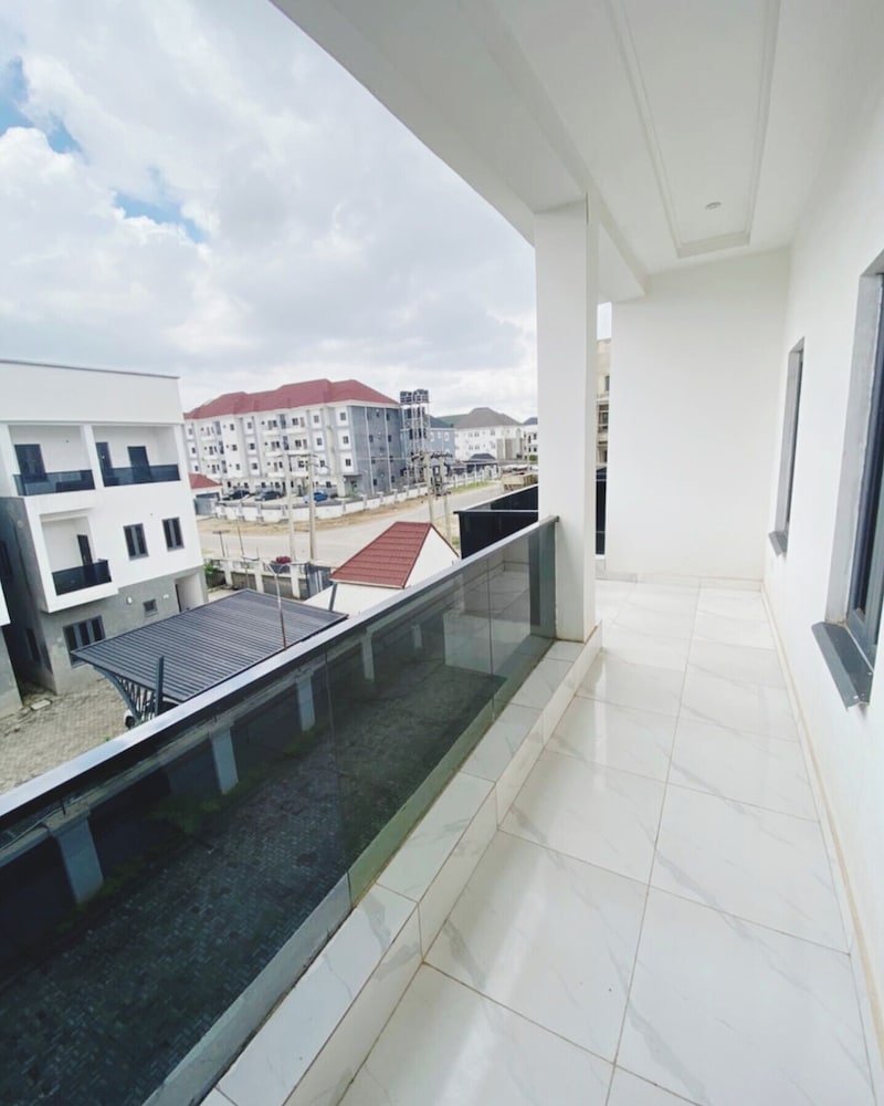 Merryway Apartment