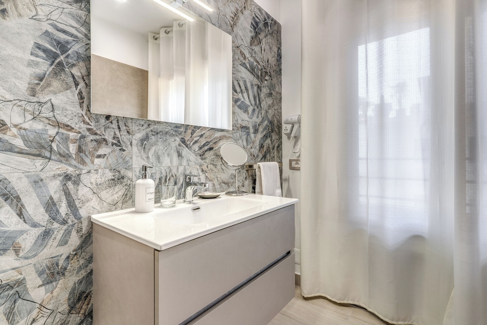 Marmolo Room