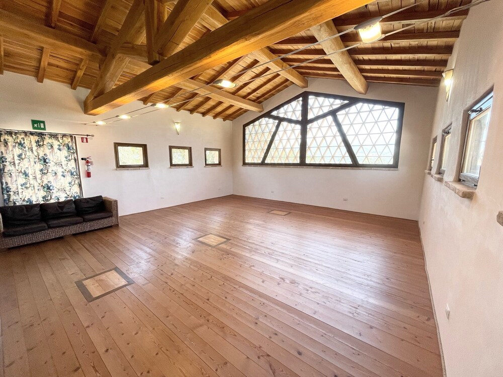 meeting & event spaces